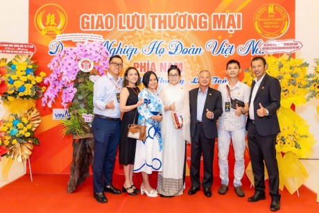 Tuyển dụng tháng 10-2025