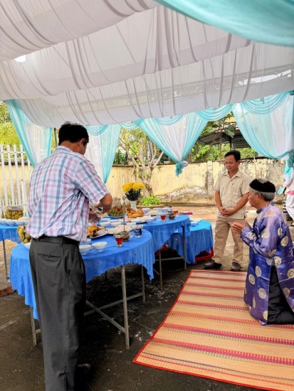 họ Mai làng Phương Lang, Hải Lăng , Quảng Trị ( phía Nam) đã tổ chức lễ giỗ Ngài thuỷ tổ Họ Mai.